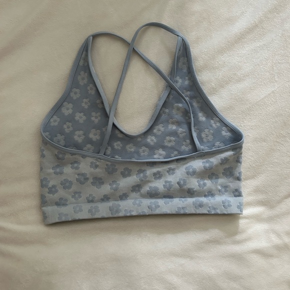 full tilt crop top - Picture 2 of 3